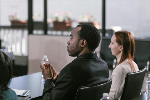 Dominer le e-commerce : Stratégies novatrices et outils essentiels pour une formation réussie